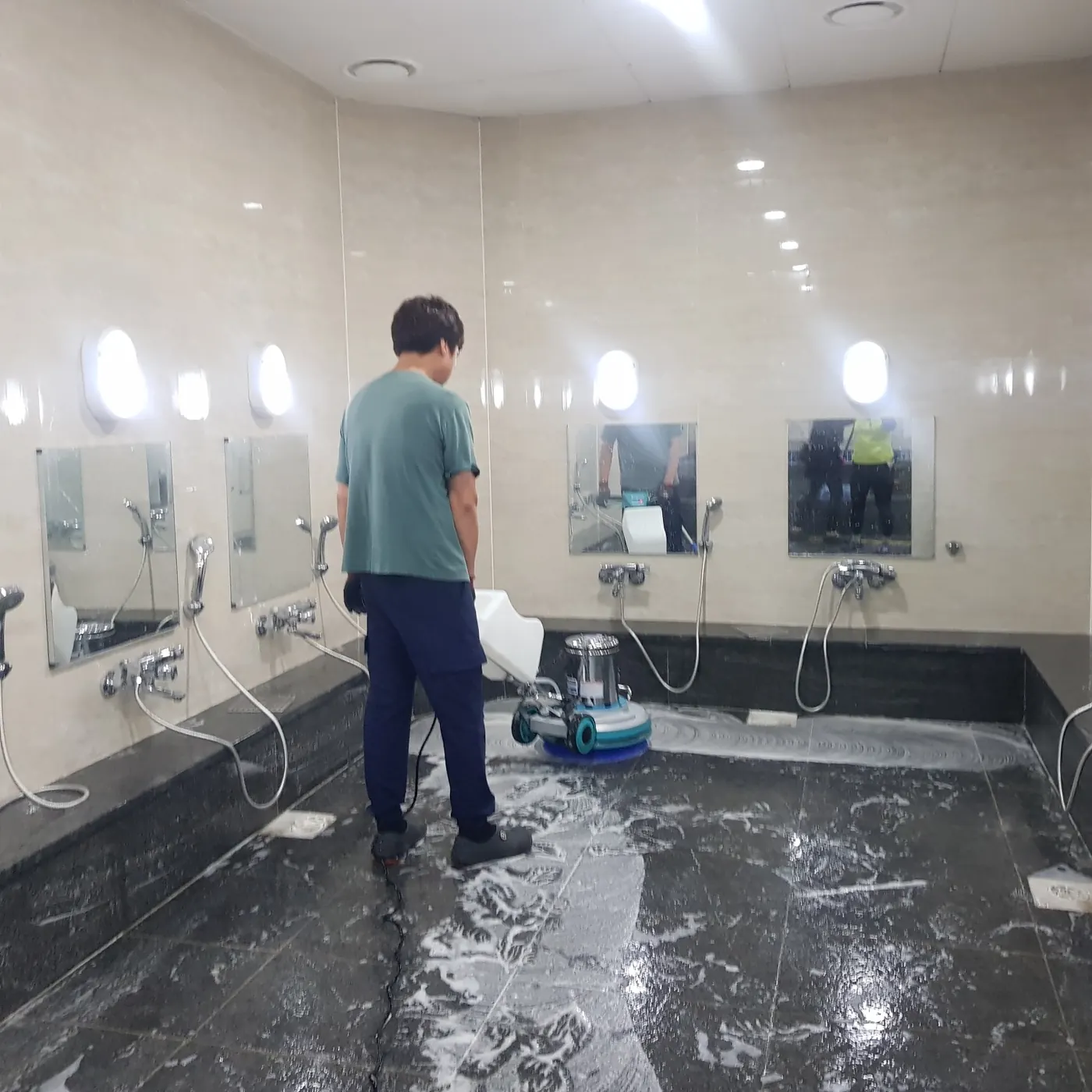 고압 세척 — 횡성군 목욕탕청소 현장