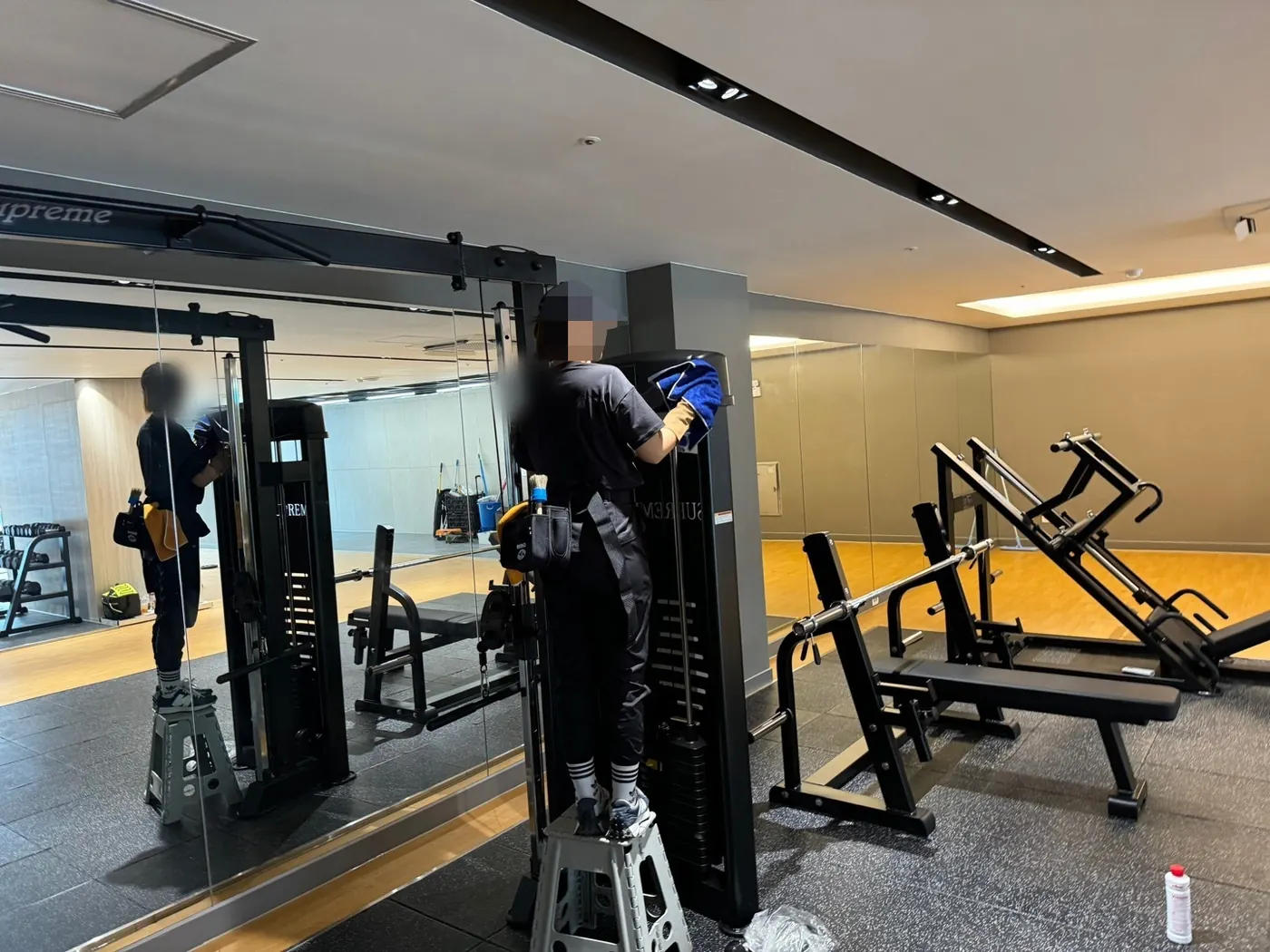 작업 진행 — 춘천시 헬스장청소 현장