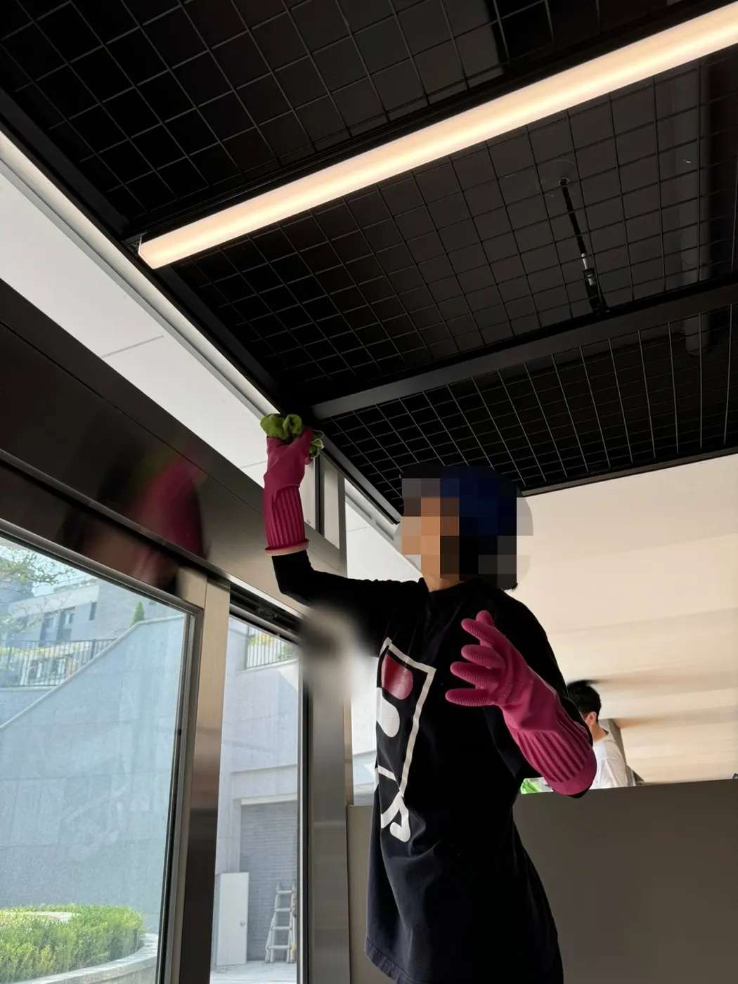 세정 진행 — 삼척시 헬스장청소 현장