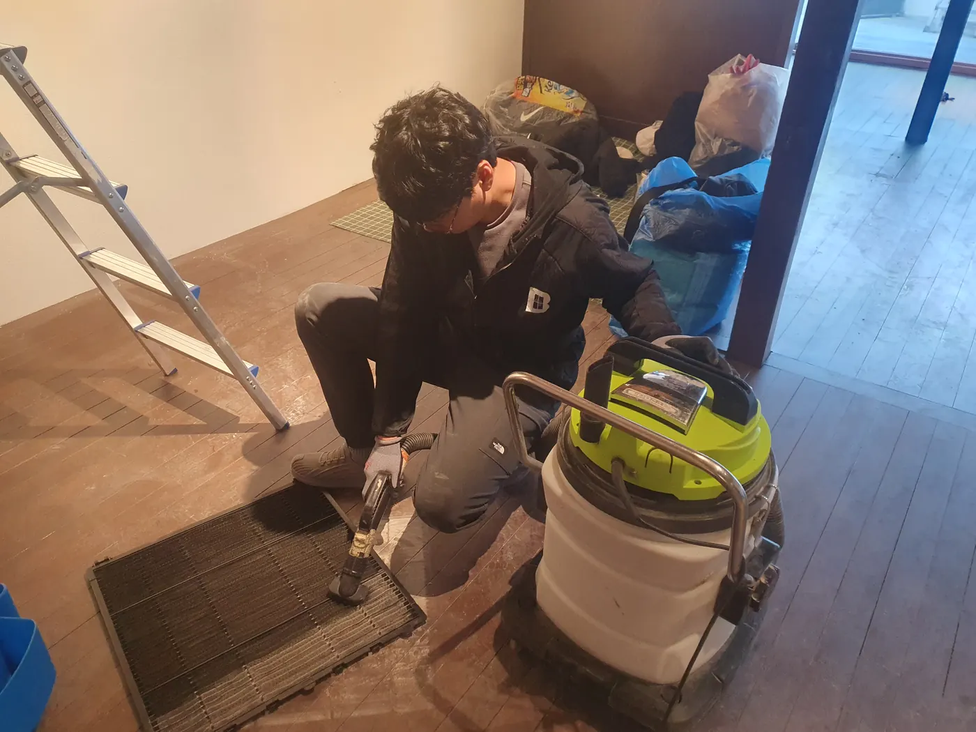 세정 진행 — 임남면 식당청소 현장